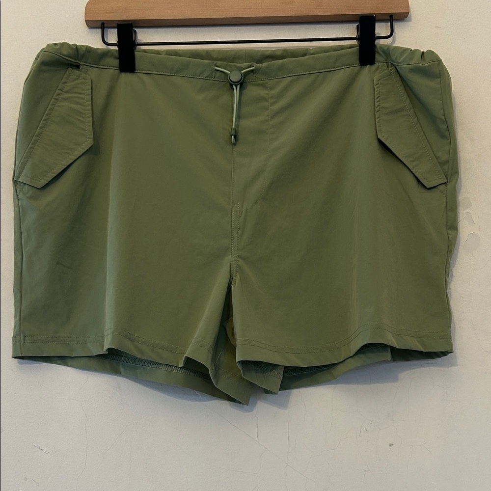 Hyfve Women’s Olive Green Performance Shorts Drawstring Size M EUC